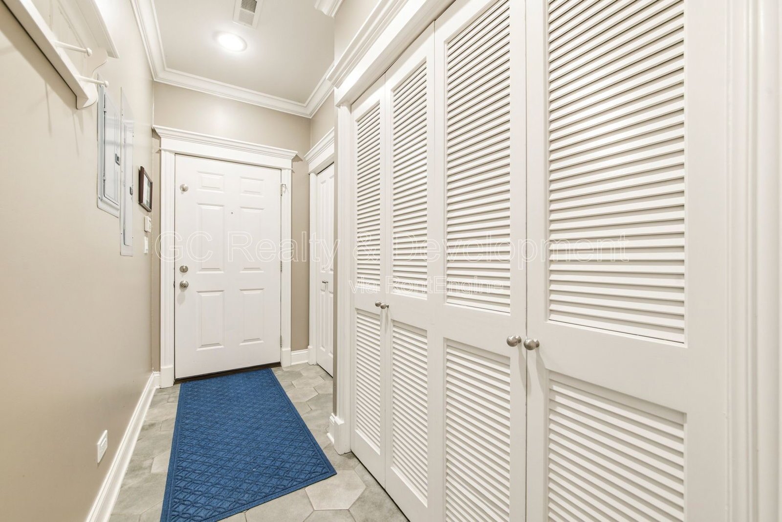 *** COMING SOON 9-1-26! / 4 BDRM - 2.5 BTH / 2500+ SQFT / PRIVATE ROOFTOP DECK / OPEN FLOOR PLAN / UPDATED THROUGHOUT *** property image