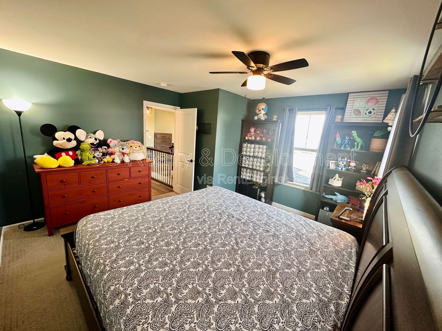 *** COMING SOON 9-15-26! / 2 BED-2.5 BTH / END UNIT / NEWER CONSTUCTION / PET FRIENDLY / 2 CAR GARAGE / HUGE LOFT OR OFFICE*** property image