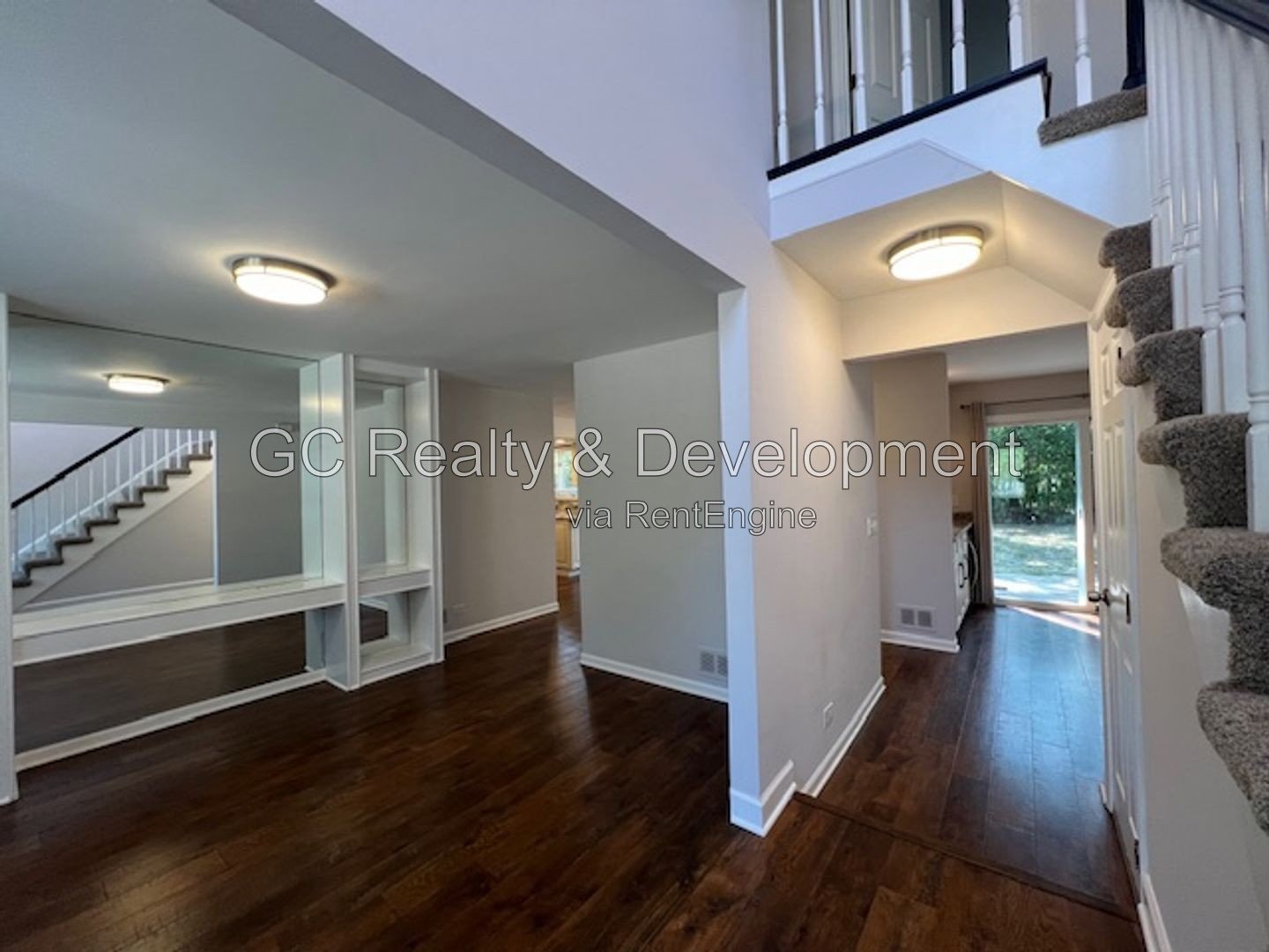 *** RECENTLY UPDATED / SS APPLIANCES / LARGE YARD / FINISHED BASEMENT / CENTRAL AIR / ATTACHED GARAGE *** property image