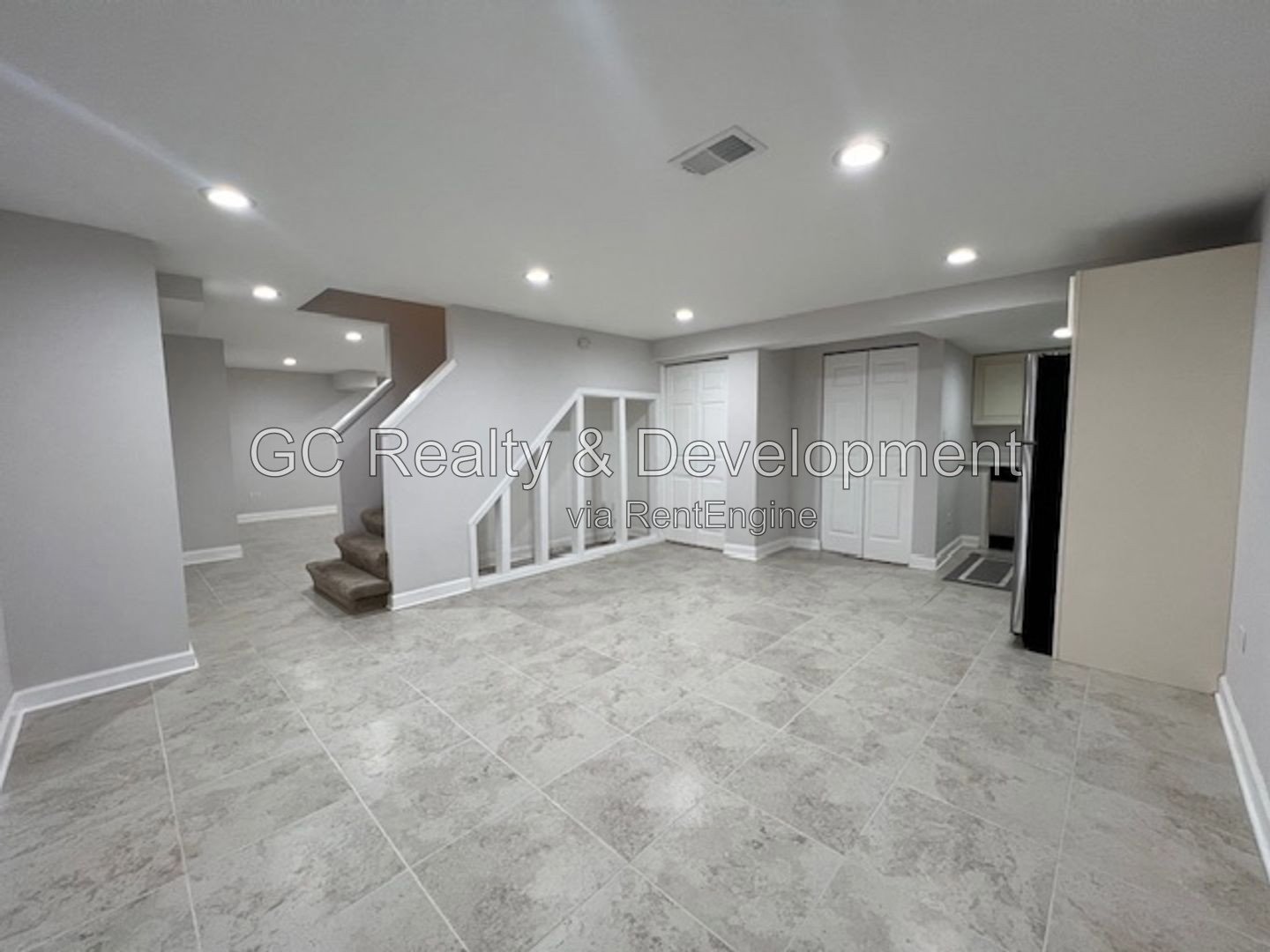 *** RECENTLY UPDATED / SS APPLIANCES / LARGE YARD / FINISHED BASEMENT / CENTRAL AIR / ATTACHED GARAGE *** property image
