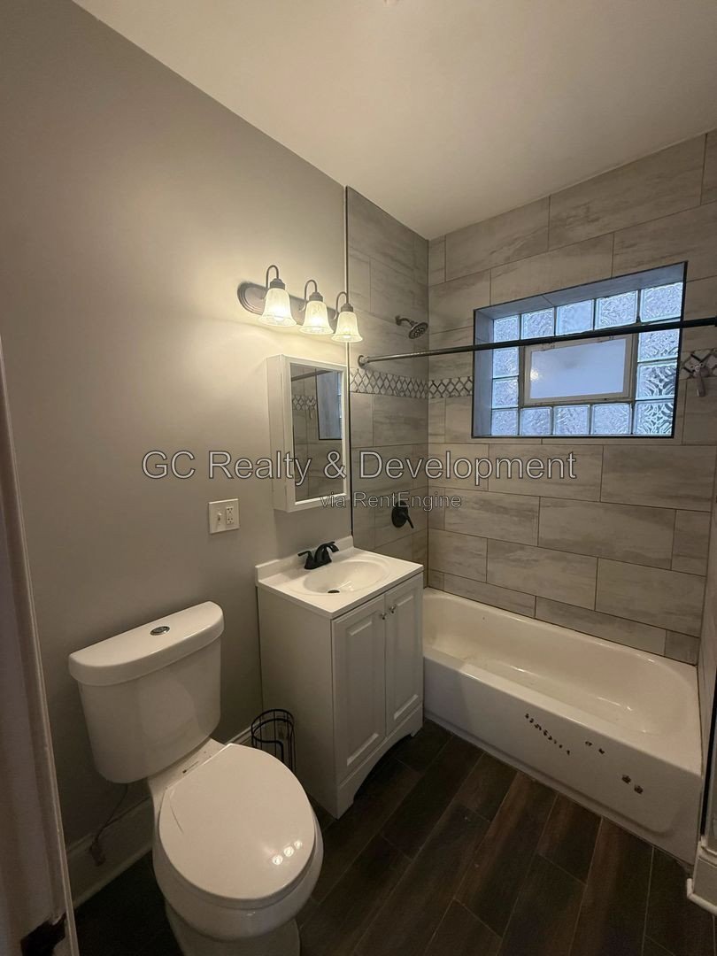 *** 3BR-2BA / SS APPLIANCES / IN-UNIT LAUNDRY / CENTRAL AIR/ PET FRIENDLY *** property image