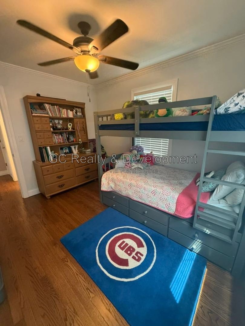 *** RECENTLY UPDATED / BACKYARD DECK / GARAGE / SS APPLIANCES / CENTRAL AIR / FINISHED BASEMENT *** property image