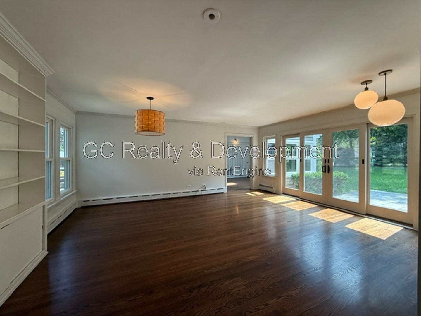 *** 3BR-2BA / HARDWOOD FLOORS / SS APPLIANCES / IN-UNIT LAUNDRY / CENTRAL AIR / ATTACHED GARAGE *** property image