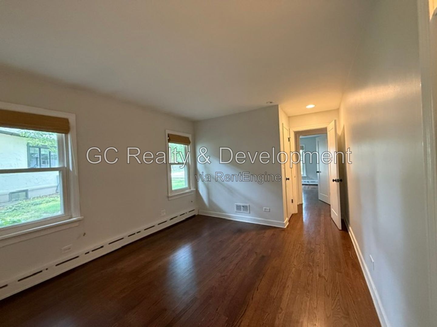 *** 3BR-2BA / HARDWOOD FLOORS / SS APPLIANCES / IN-UNIT LAUNDRY / CENTRAL AIR / ATTACHED GARAGE *** property image