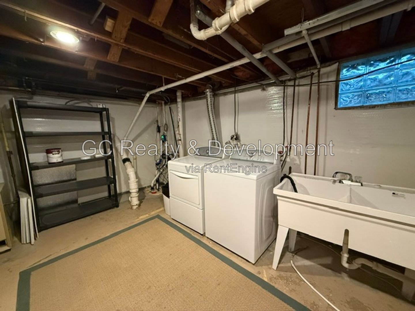 *** 3BR-2BA / HARDWOOD FLOORS / SS APPLIANCES / IN-UNIT LAUNDRY / CENTRAL AIR / ATTACHED GARAGE *** property image