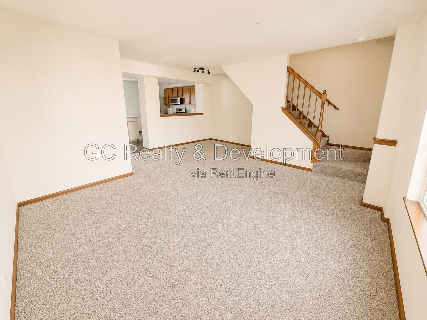 *** 3BR, 2BA / ATTACHED GARAGE / SS APPLIANCES / CENTRAL AIR / FINISHED BASEMENT *** property image