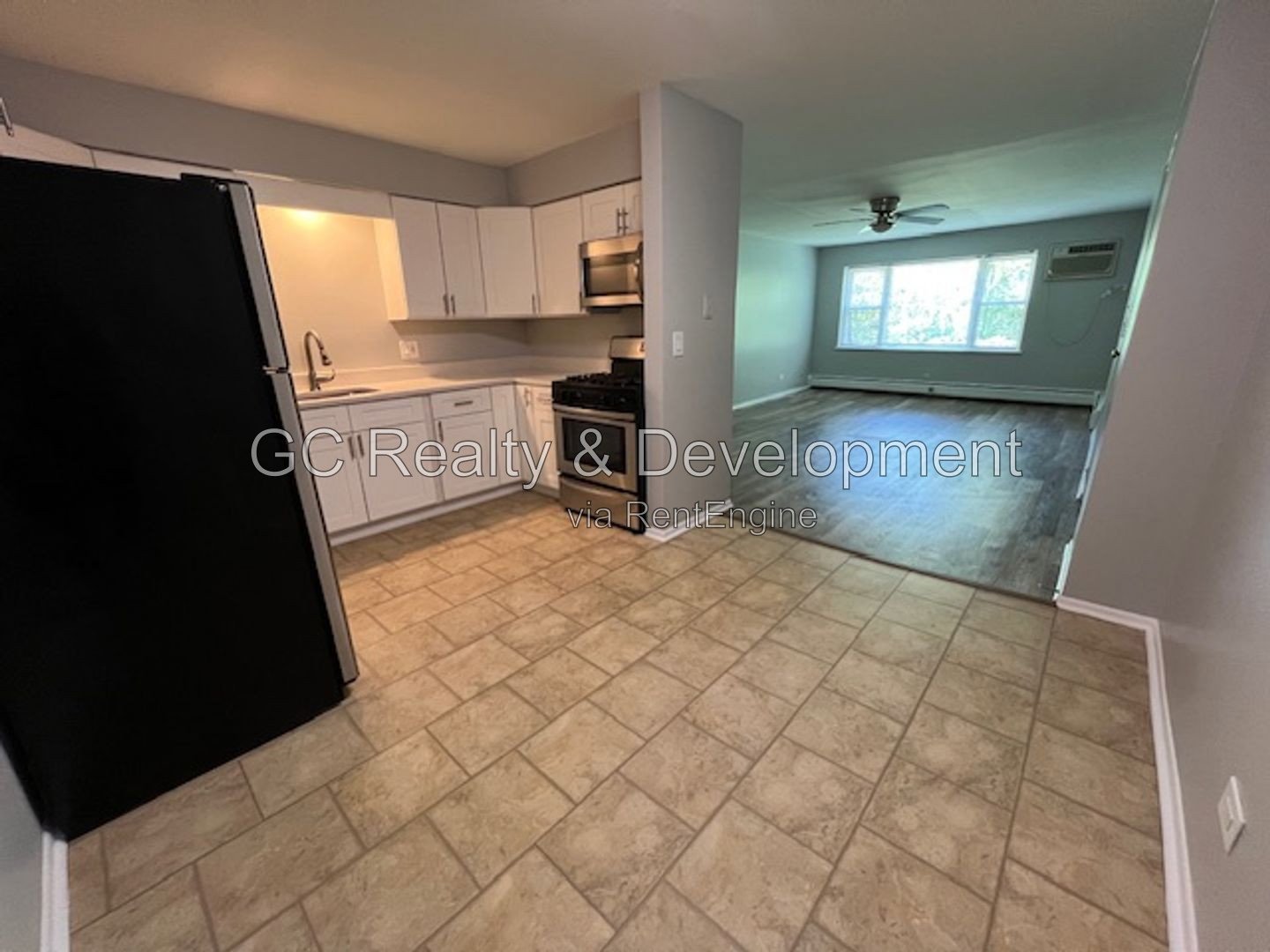 *** WESTMONT / 1BR-1BA / SS APPLIANCES / PARKING INCLUDED / PET FRIENDLY / TENANT PAYS ELECTRIC ONLY / LAUNDRY ON SITE *** property image