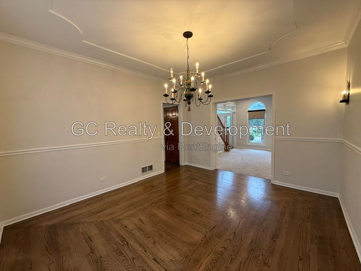 ***   COMING SOON 8/15/26!  / HARDWOOD FLOORS / CENTRAL AC / LAKE VIEWS / LARGE CLOSETS *** property image