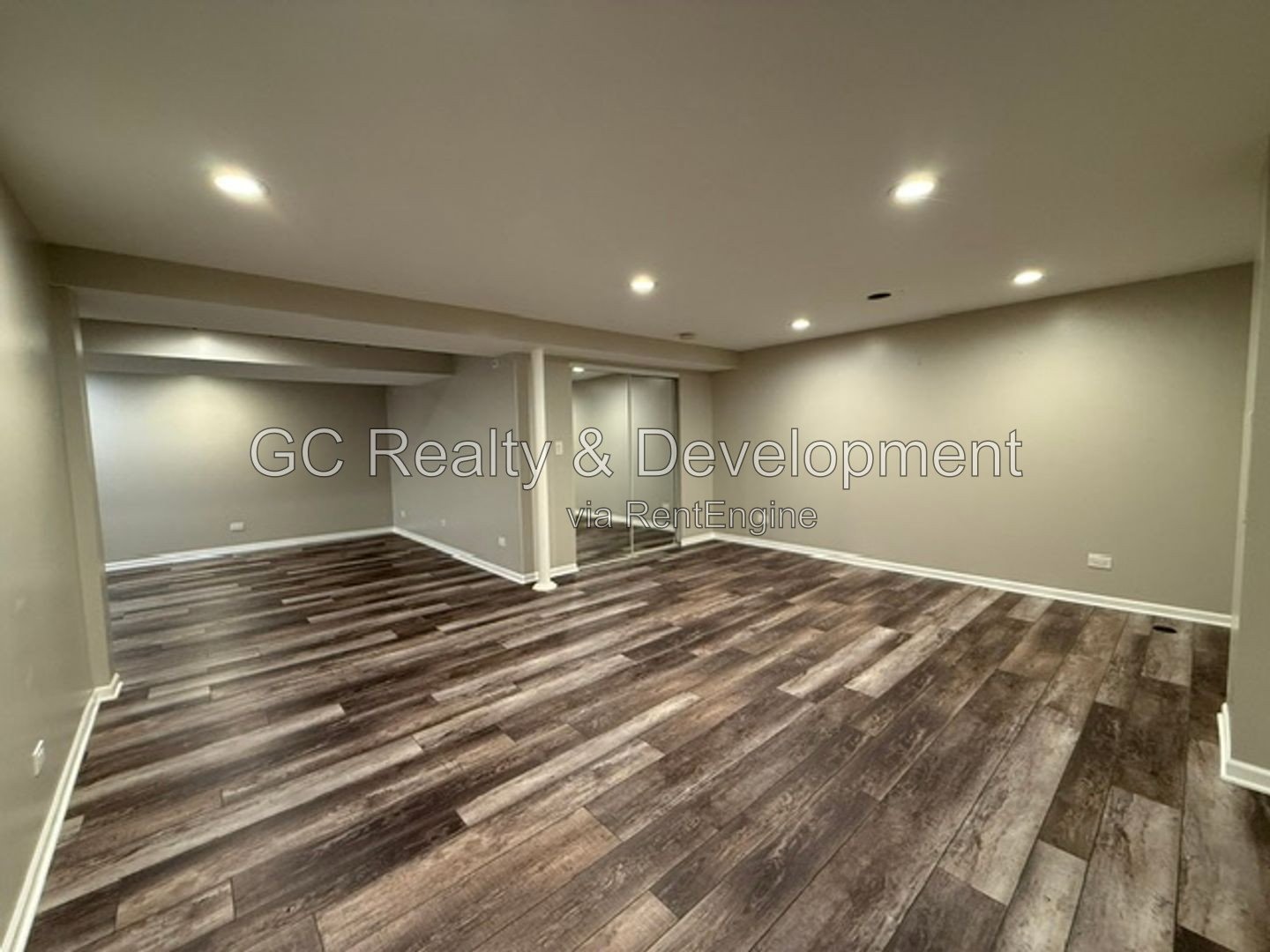 ***   COMING SOON 8/15/26!  / HARDWOOD FLOORS / CENTRAL AC / LAKE VIEWS / LARGE CLOSETS *** property image