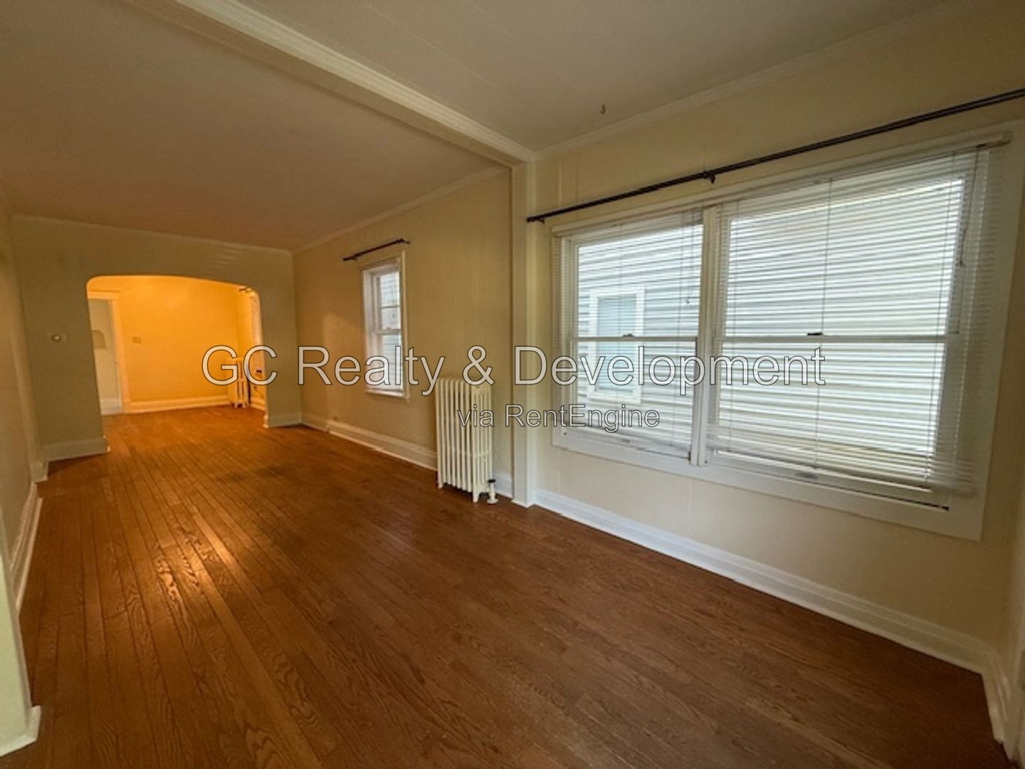 *** 2BR-1BA / FENCED YARD W PATIO / IN-UNIT LAUNDRY / PET FRIENDLY / DETACHED GARAGE / CENTRAL AC *** property image