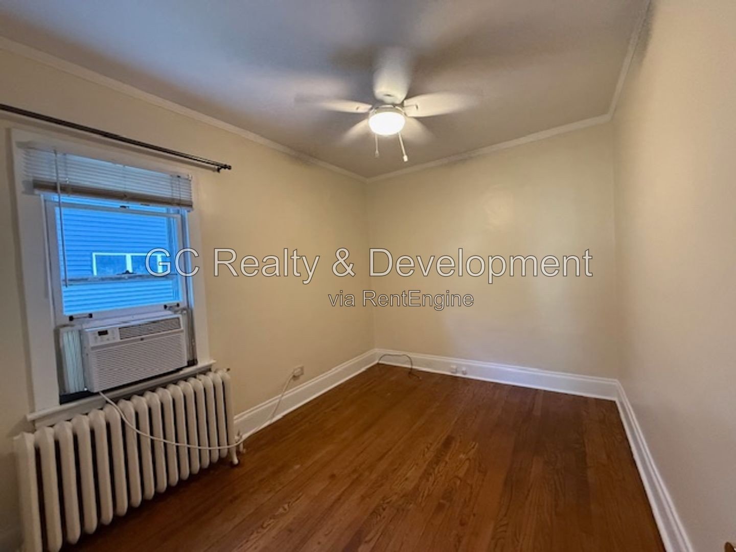 *** 2BR-1BA / FENCED YARD W PATIO / IN-UNIT LAUNDRY / PET FRIENDLY / DETACHED GARAGE / CENTRAL AC *** property image