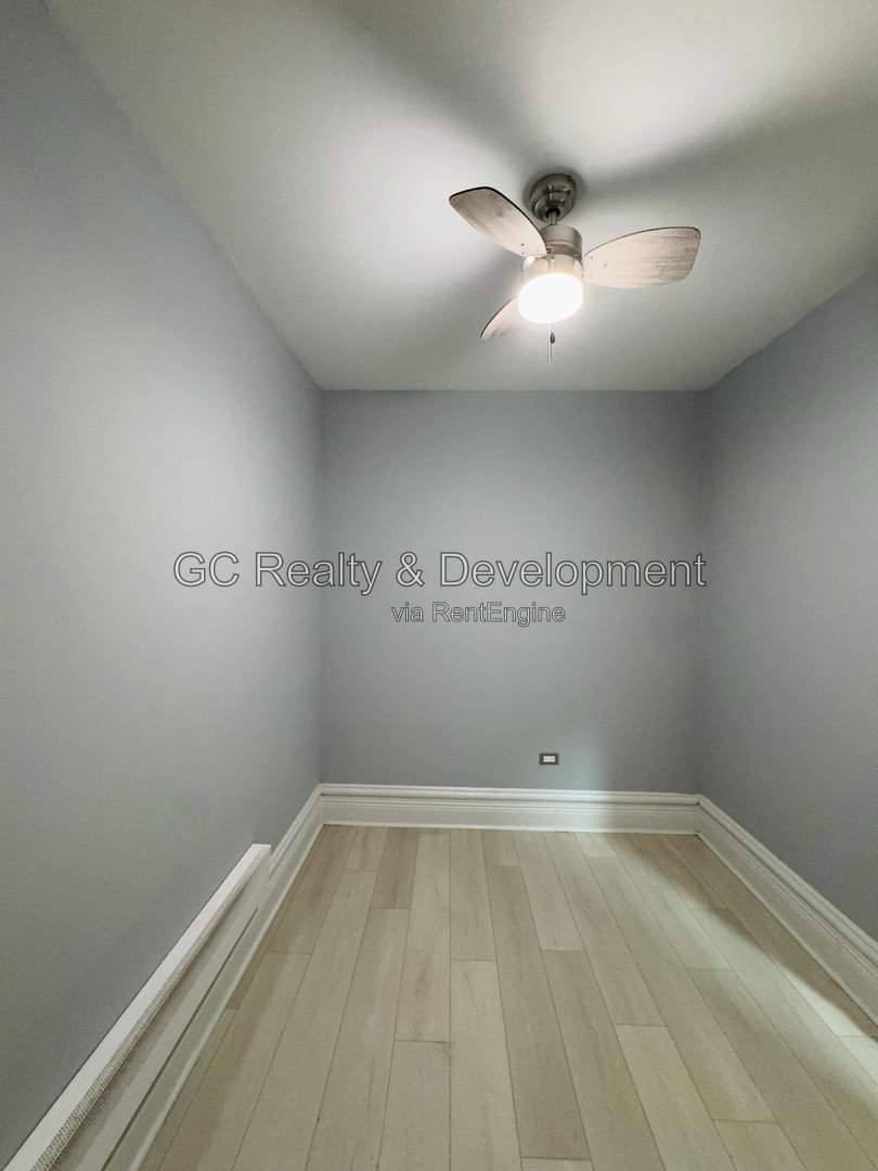 *** 2ND FULL MONTH FREE, LEASE BY 9/15! / 2BR, 1BA / RECENTLY UPDATED / TENANT PAYS GAS & ELECTRIC / IN-UNIT LAUNDRY / TRANSIT NEARBY *** property image