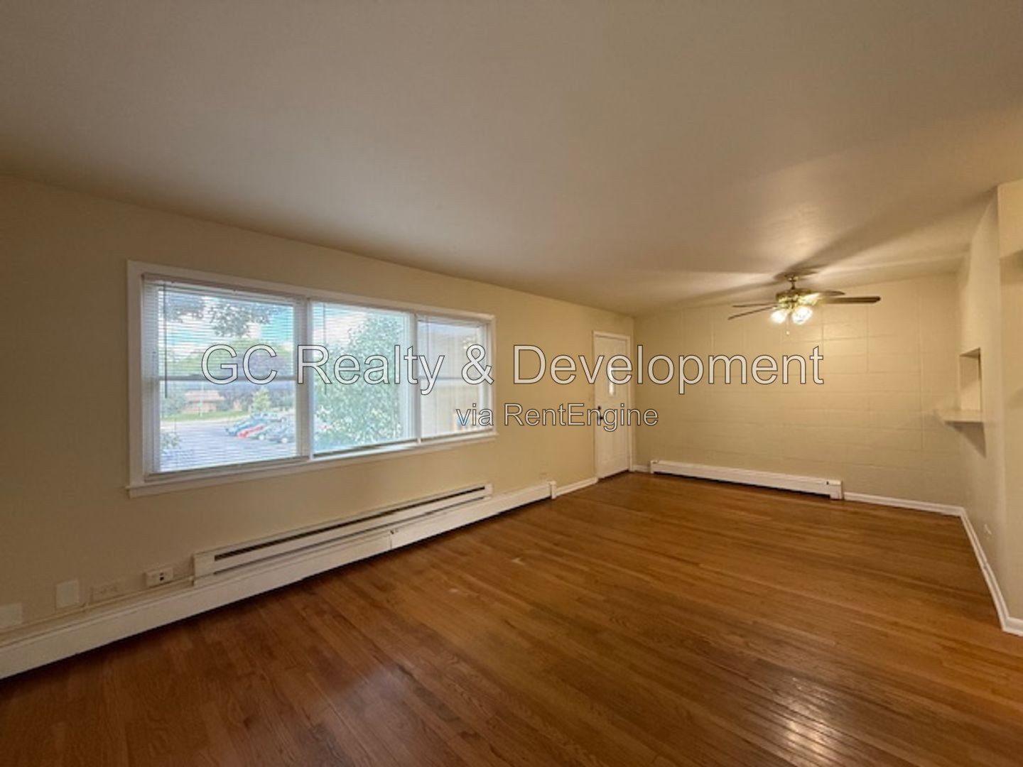 *** ​​​​​2BR-1BA / PET FRIENDLY / 2 PARKING SPOTS / PAY ELECTRIC ONLY *** property image
