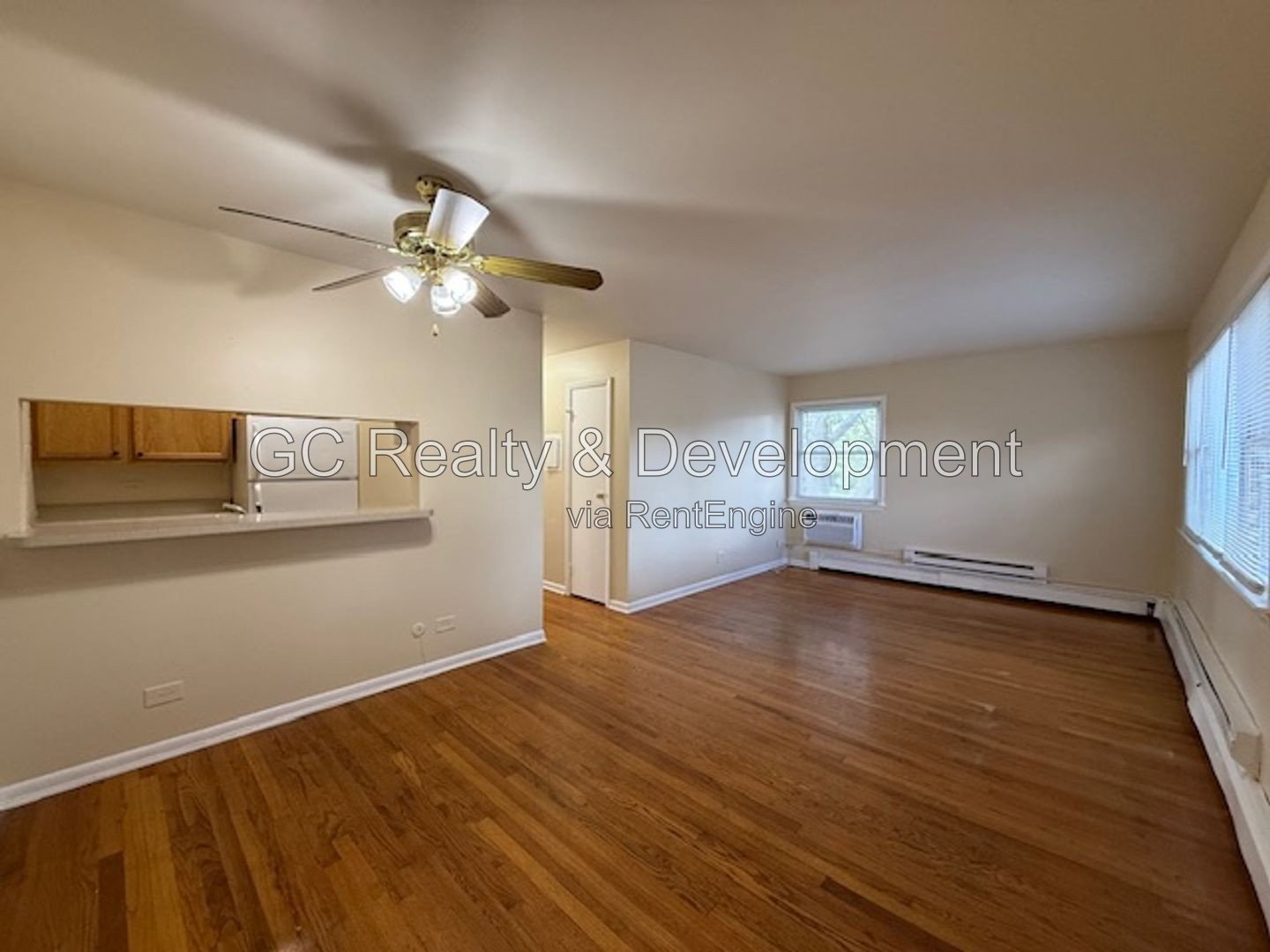 *** ​​​​​2BR-1BA / PET FRIENDLY / 2 PARKING SPOTS / PAY ELECTRIC ONLY *** property image