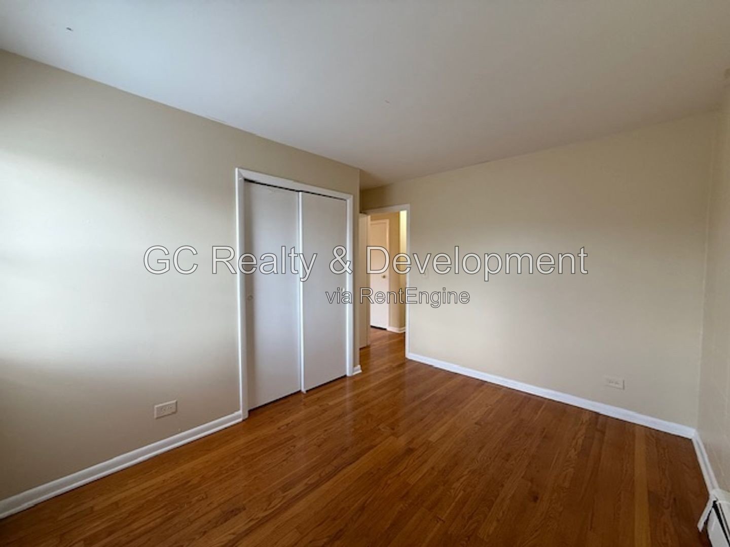 *** ​​​​​2BR-1BA / PET FRIENDLY / 2 PARKING SPOTS / PAY ELECTRIC ONLY *** property image