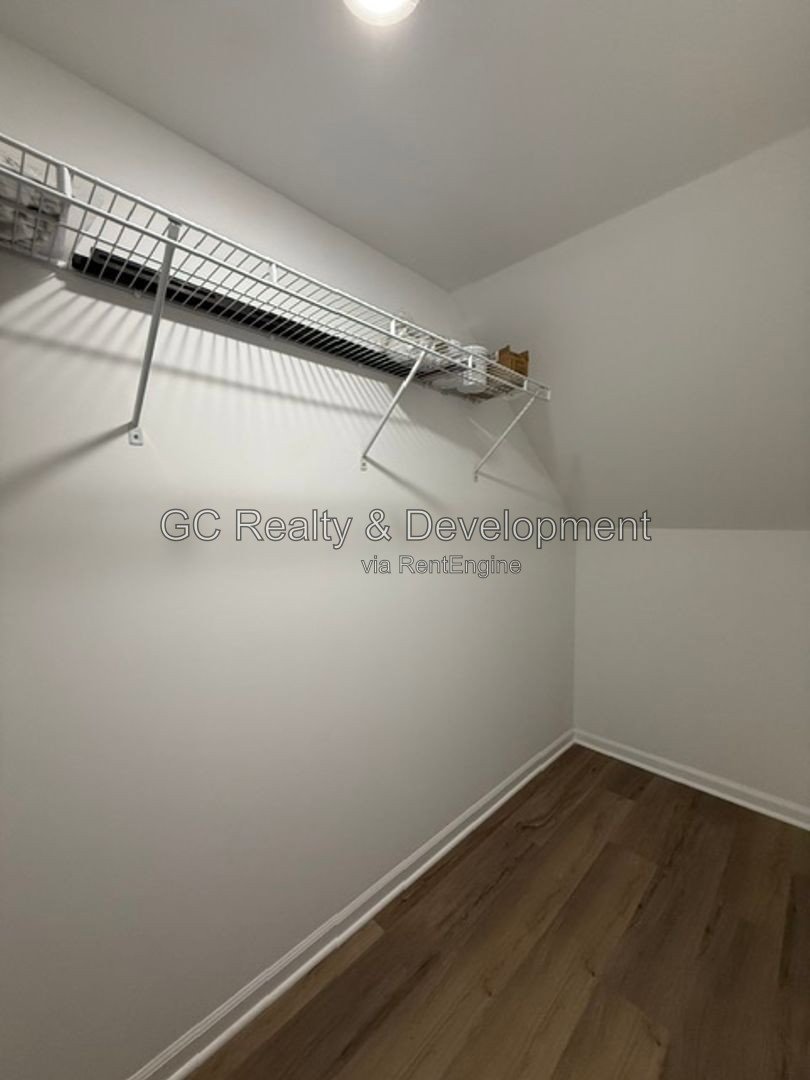 *** LEASE TODAY – SEPTEMBER FREE! / 3BR-3BA / SMALL PETS WELCOMED / IN-UNIT LAUNDRY / GARAGE *** property image