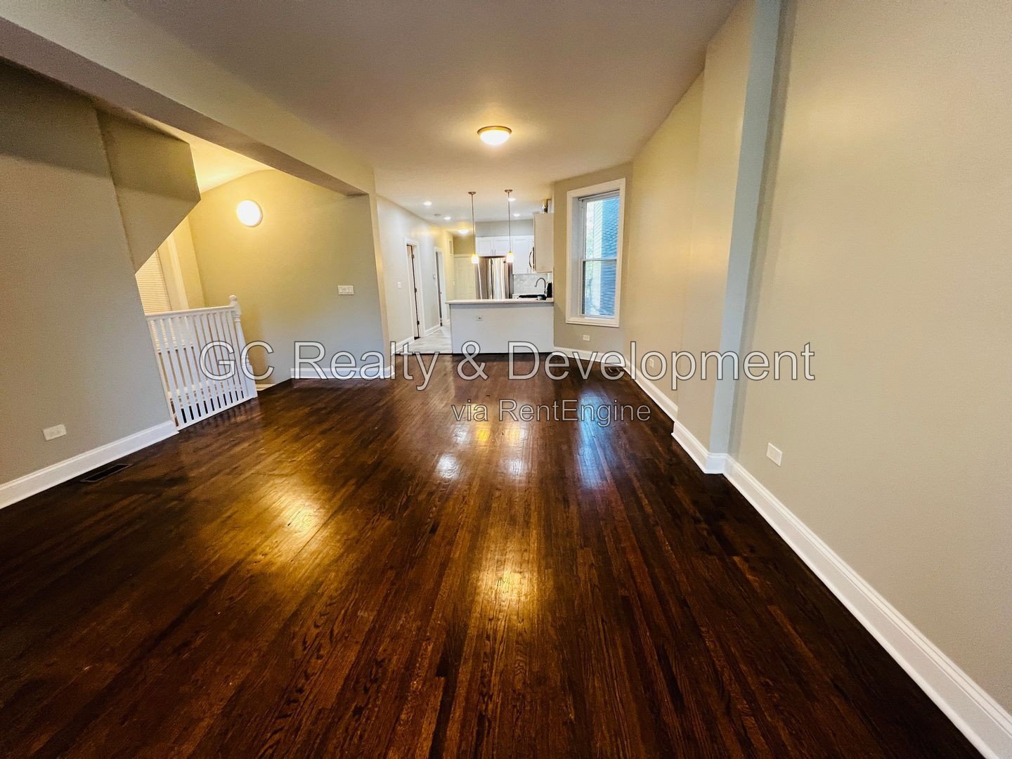 *** LOGAN SQUARE / 4BR-2BR DUPLEX DOWN / SS APPLIANCES / CENTRAL AIR / IN-UNIT LAUNDRY / PET FRIENDLY / HARDWOOD FLOORS / FINISHED BASEMENT *** property image