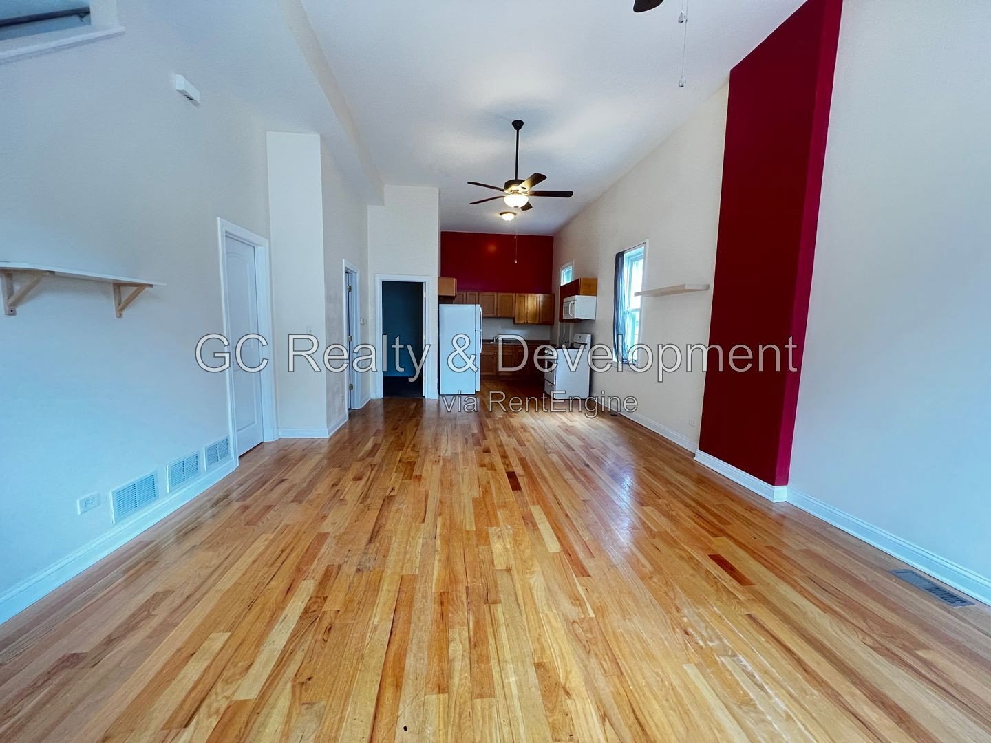 ** 4BR-2BA DUPLEX UP / PARKING SPACE INCL / KITCHEN APPL INCL / FREE LAUNDRY ON SITE / EASY COMMUTE ** property image
