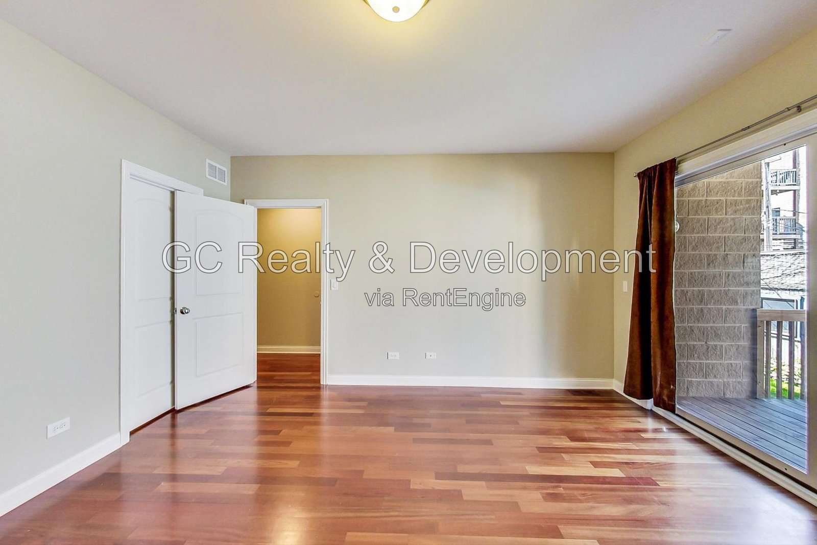 *** 3BR, 3BA / CENTRAL AIR / IN-UNIT LAUNDRY / WALK-IN CLOSETS / SS APPLIANCES / GARAGE / FINISHED BASEMENT / 2400 SF *** property image