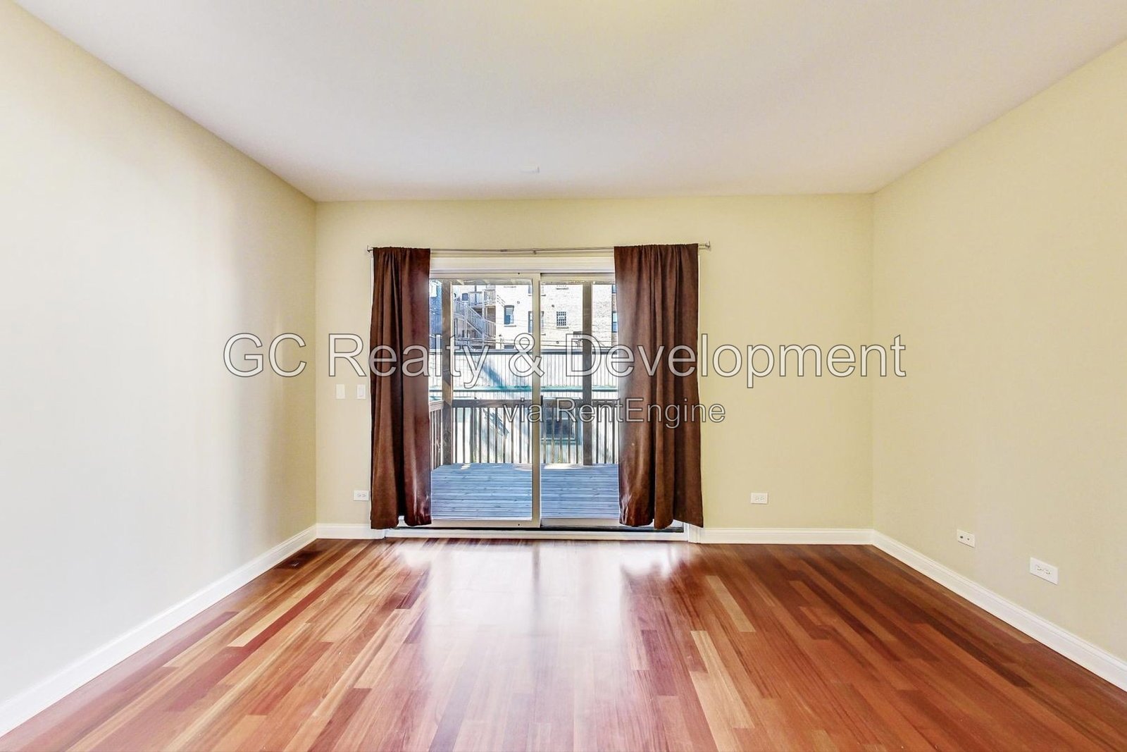 *** 3BR, 3BA / CENTRAL AIR / IN-UNIT LAUNDRY / WALK-IN CLOSETS / SS APPLIANCES / GARAGE / FINISHED BASEMENT / 2400 SF *** property image