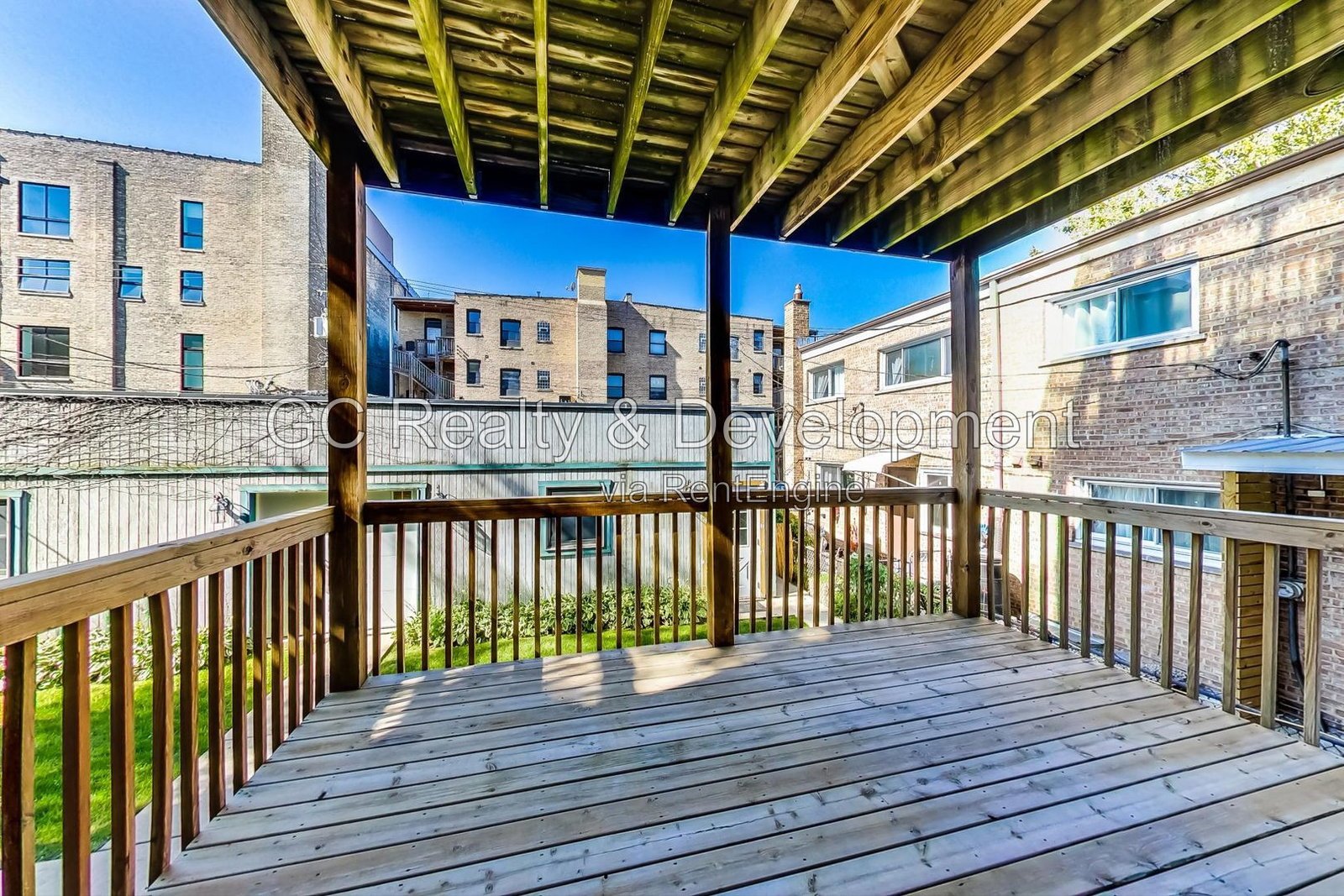 *** 3BR, 3BA / CENTRAL AIR / IN-UNIT LAUNDRY / WALK-IN CLOSETS / SS APPLIANCES / GARAGE / FINISHED BASEMENT / 2400 SF *** property image
