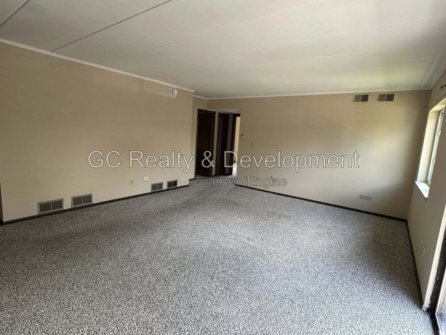 *** 2BR - 1BA / CENTRAL AIR / KITCHEN APPL INCL / ON-SITE LAUNDRY / 2 PARKING SPOTS *** property image