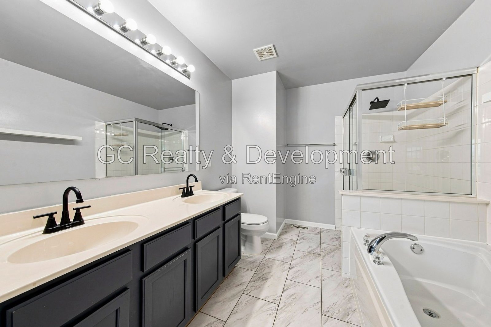 *** 3BR, 2.5BA / CENTRAL AIR / SS APPLIANCES / IN-UNIT LAUNDRY / ATTACHED GARAGE / PET FRIENDLY *** property image