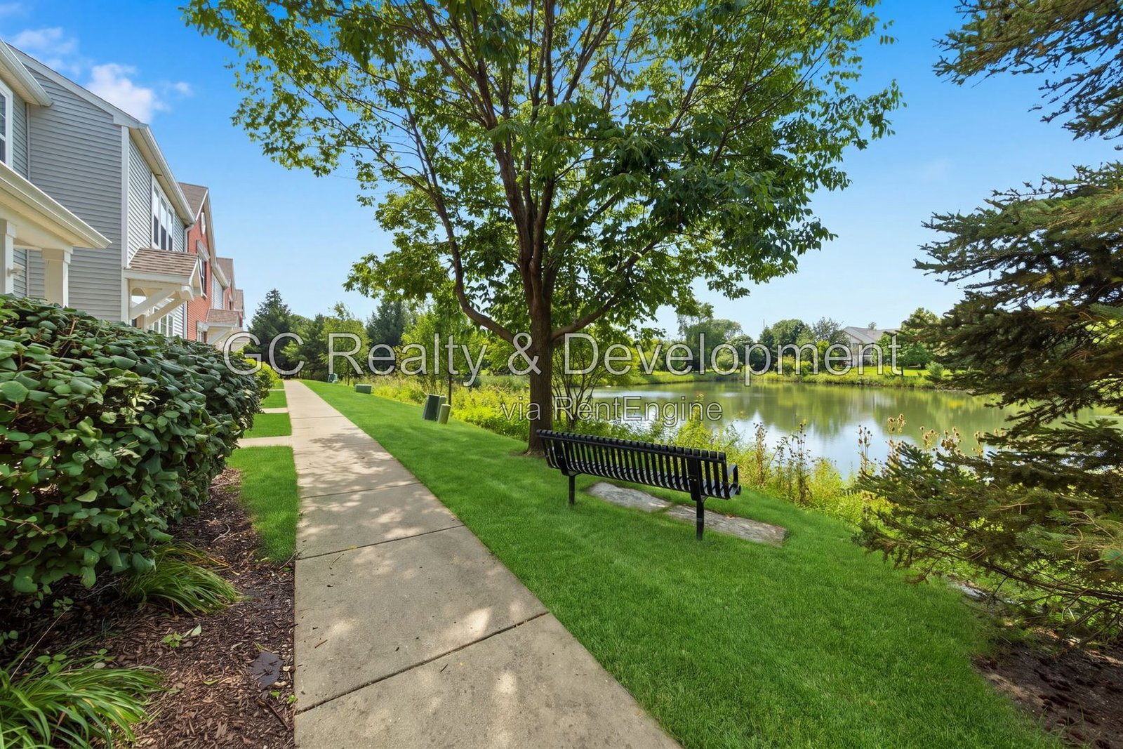*** 3BR, 2.5BA / CENTRAL AIR / SS APPLIANCES / IN-UNIT LAUNDRY / ATTACHED GARAGE / PET FRIENDLY *** property image