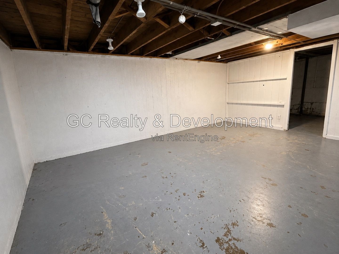*** 3BR, 1BA / CENTRAL AIR / SS APPLIANCES / IN-UNIT LAUNDRY / GARAGE *** property image
