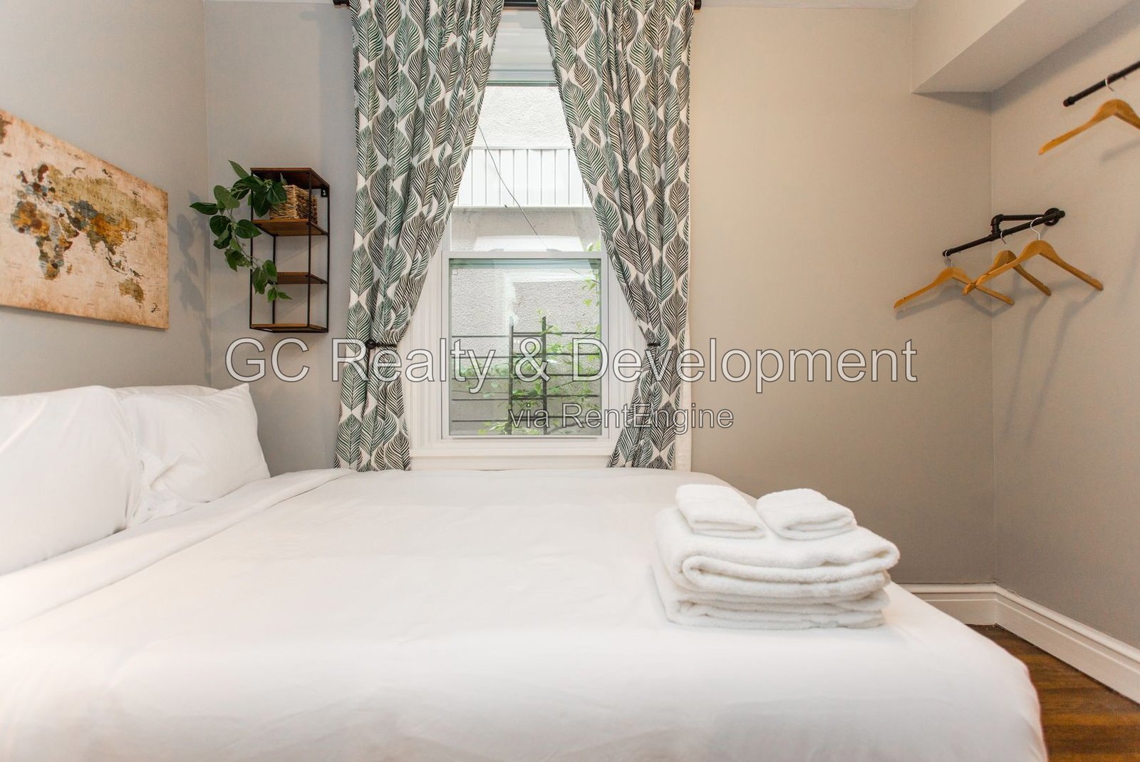 *** COMING SOON 9-23-26! / WICKER PARK / 2 BDRM / W&D IN UNIT / TRASNIT NEARBY / SMALL PETS WELCOME *** property image