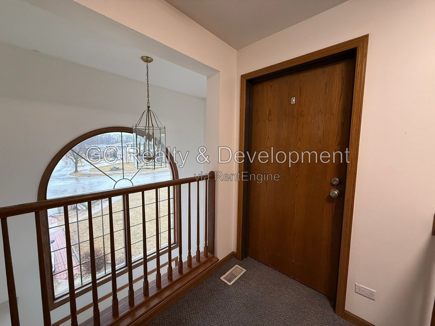 *** BLOOMINGDALE-BROOKDALE ESTATES / 2BR, 2BA / CENTRAL AIR / SS APPLIANCES / PARKING INCL / ON-SITE LAUNDRY*** property image
