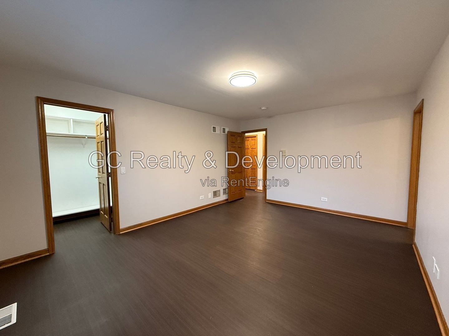 *** BLOOMINGDALE-BROOKDALE ESTATES / 2BR, 2BA / CENTRAL AIR / SS APPLIANCES / PARKING INCL / ON-SITE LAUNDRY*** property image
