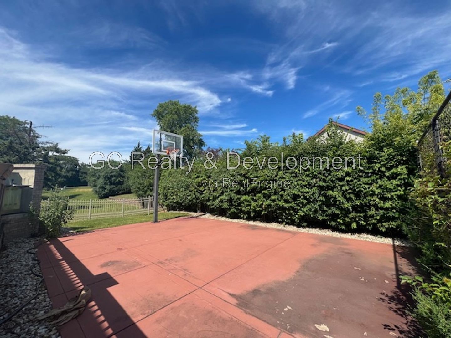 *** BLOOMINGDALE-BROOKDALE ESTATES / 2BR, 2BA / CENTRAL AIR / SS APPLIANCES / PARKING INCL / ON-SITE LAUNDRY*** property image