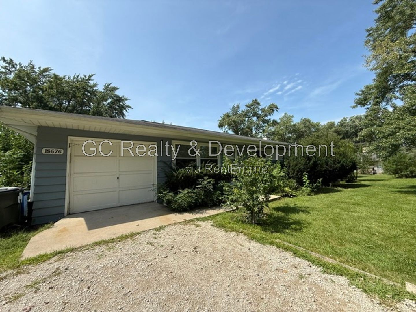 *** CORNER LOT 4BR, 1.5BA / CENTRAL AIR / KITCHEN APPL INCL / IN-UNIT LAUNDRY / GARAGE / PARTIALLY FINISHED BASEMENT *** property image