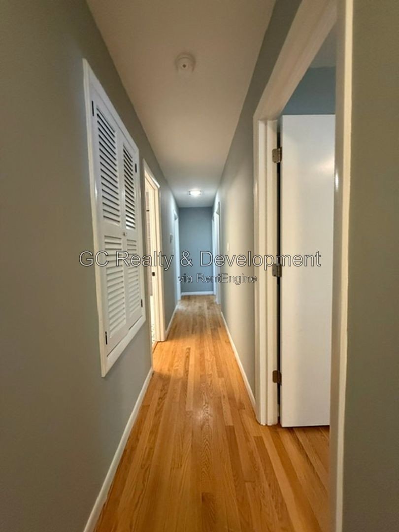 *** CORNER LOT 4BR, 1.5BA / CENTRAL AIR / KITCHEN APPL INCL / IN-UNIT LAUNDRY / GARAGE / PARTIALLY FINISHED BASEMENT *** property image