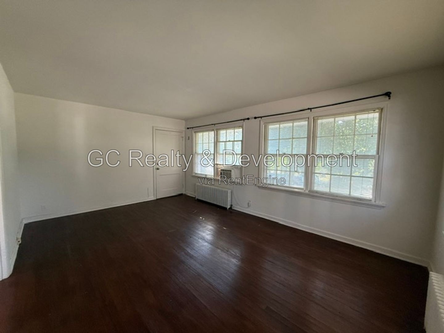 *** 1BR-1BA / KITCHEN APPL INCL / ON-SITE LAUNDRY / PARKING INCL / STORAGE SPACE *** property image