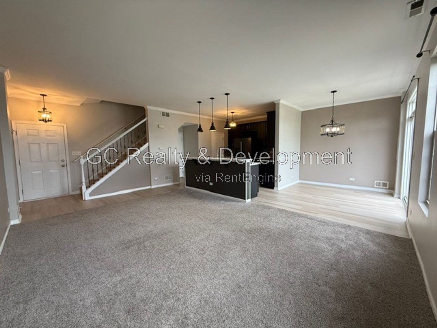 *** 3BR - 1.5BA / CENTRAL AIR / IN-UNIT LAUNDRY / SS APPLIANCES / GARAGE / PET FRIENDLY *** property image
