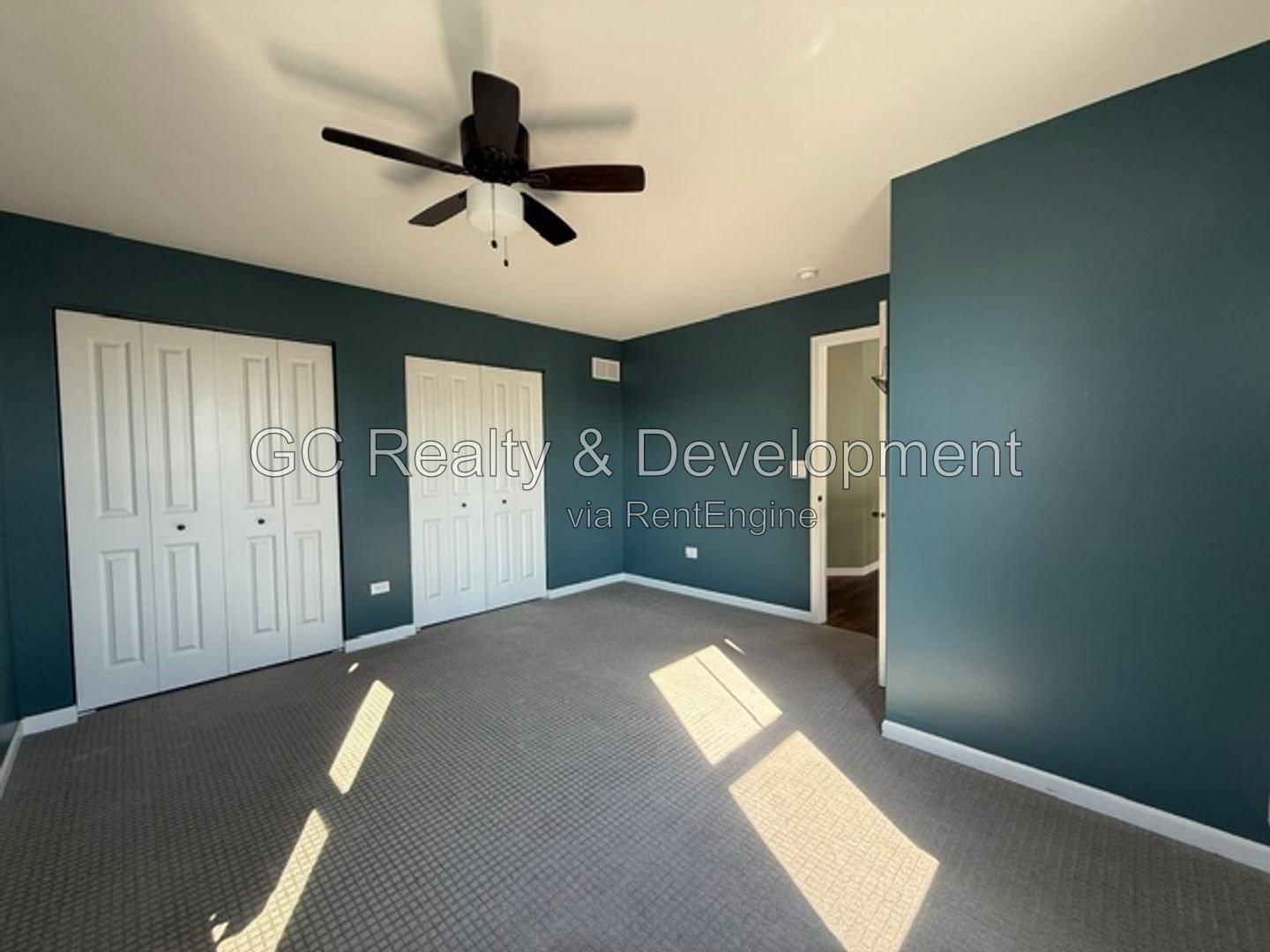 *** LEASE TODAY – SEPTEMBER FREE! / 2 BED-2.5 BTH / END UNIT / NEWER CONSTUCTION / PET FRIENDLY / 2 CAR GARAGE / HUGE LOFT OR OFFICE*** property image
