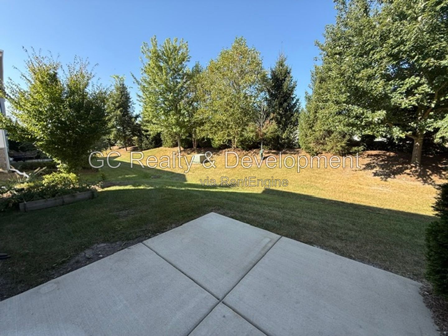 *** LEASE TODAY – SEPTEMBER FREE! / 2 BED-2.5 BTH / END UNIT / NEWER CONSTUCTION / PET FRIENDLY / 2 CAR GARAGE / HUGE LOFT OR OFFICE*** property image