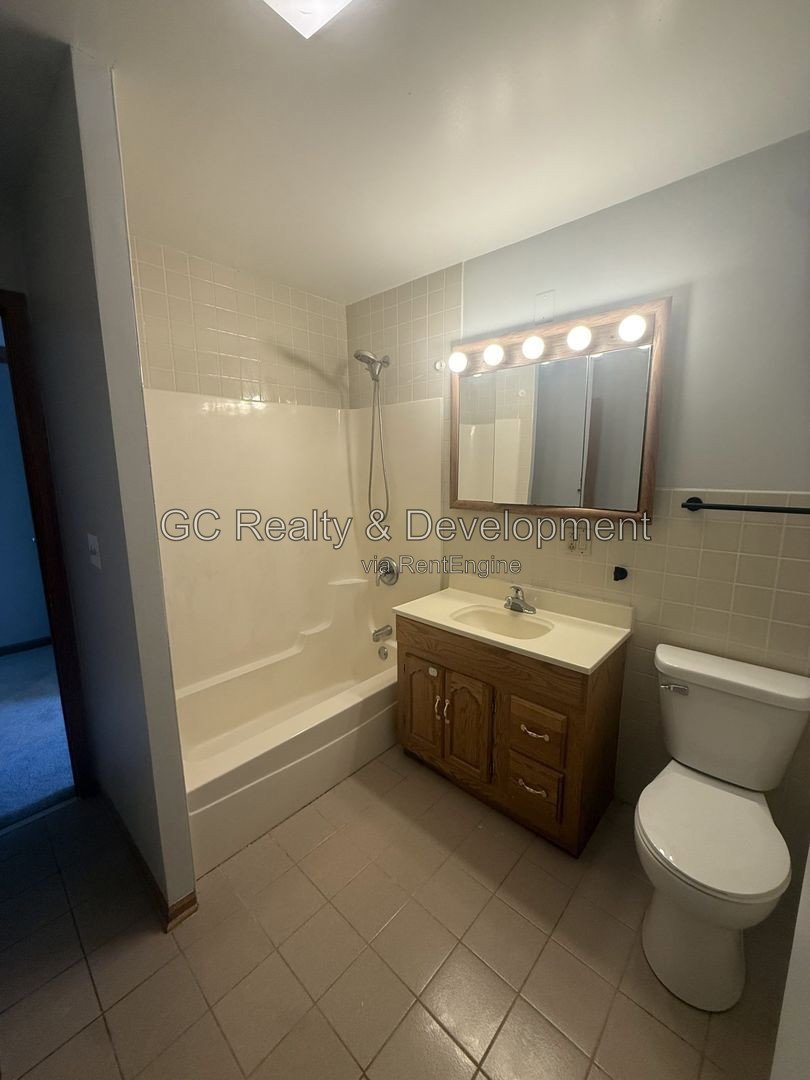 *** 4BR - 2.5BA / CENTRAL AIR / IN-UNIT LAUNDRY / SS APPLIANCES / GARAGE / PET FRIENDLY / FENCED YARD / HARDWOOD FLOORS / FINISHED BASEMENT *** property image