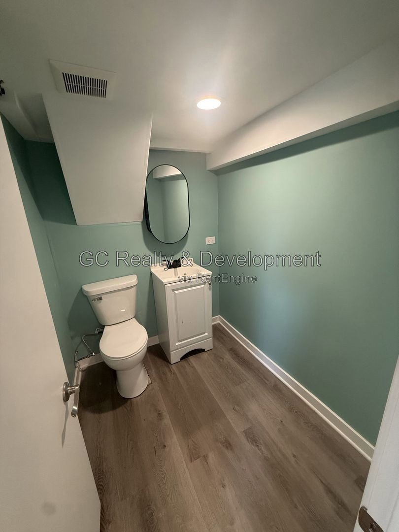 *** 4BR - 2.5BA / CENTRAL AIR / IN-UNIT LAUNDRY / SS APPLIANCES / GARAGE / PET FRIENDLY / FENCED YARD / HARDWOOD FLOORS / FINISHED BASEMENT *** property image