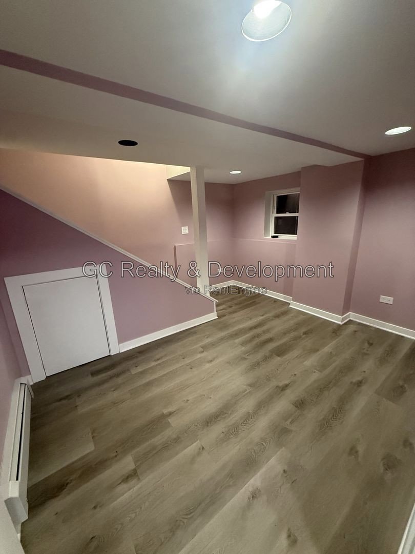 *** 4BR - 2.5BA / CENTRAL AIR / IN-UNIT LAUNDRY / SS APPLIANCES / GARAGE / PET FRIENDLY / FENCED YARD / HARDWOOD FLOORS / FINISHED BASEMENT *** property image