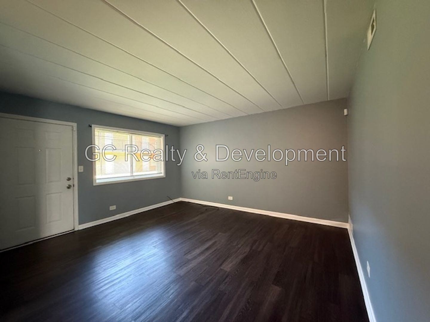 *** RECENTLY UPDATED / CENTRAL AIR / 1 BDRM / APPLIANCES INCL / ONLY PAY ELECTRIC *** property image