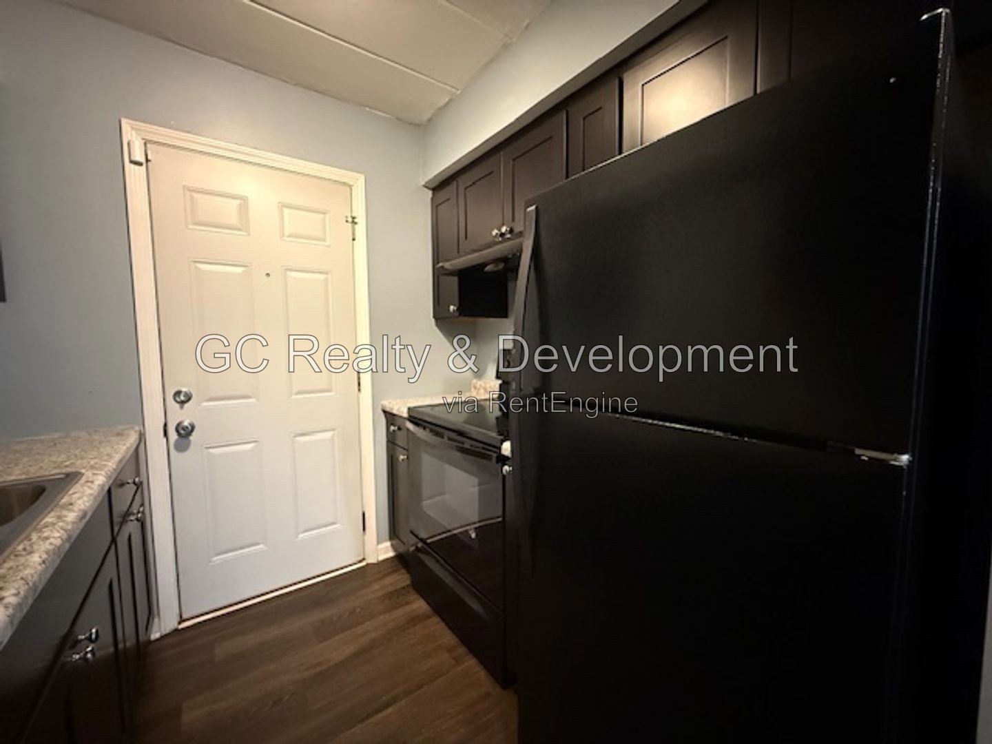 *** RECENTLY UPDATED / CENTRAL AIR / 1 BDRM / APPLIANCES INCL / ONLY PAY ELECTRIC *** property image