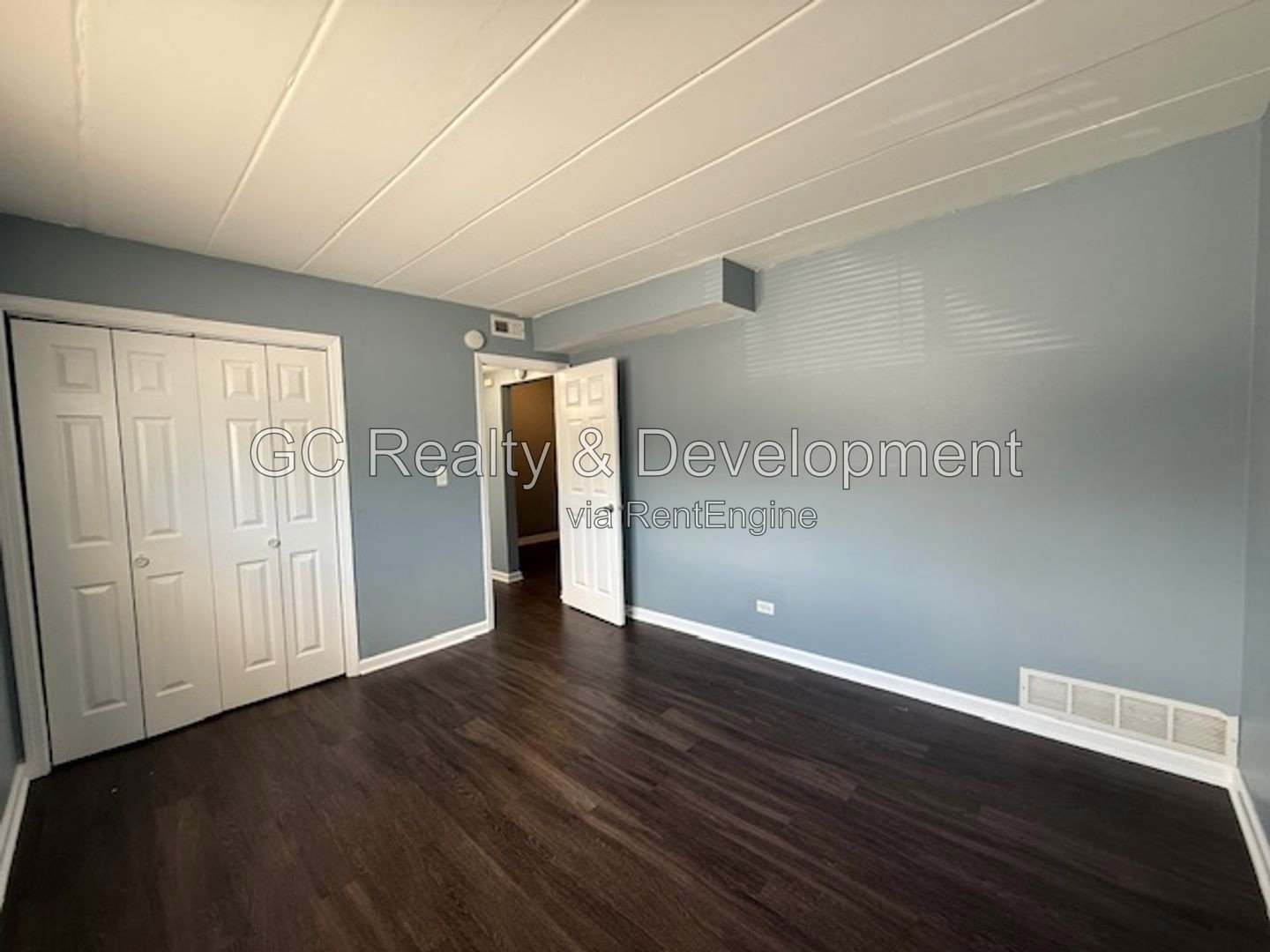 *** RECENTLY UPDATED / CENTRAL AIR / 1 BDRM / APPLIANCES INCL / ONLY PAY ELECTRIC *** property image