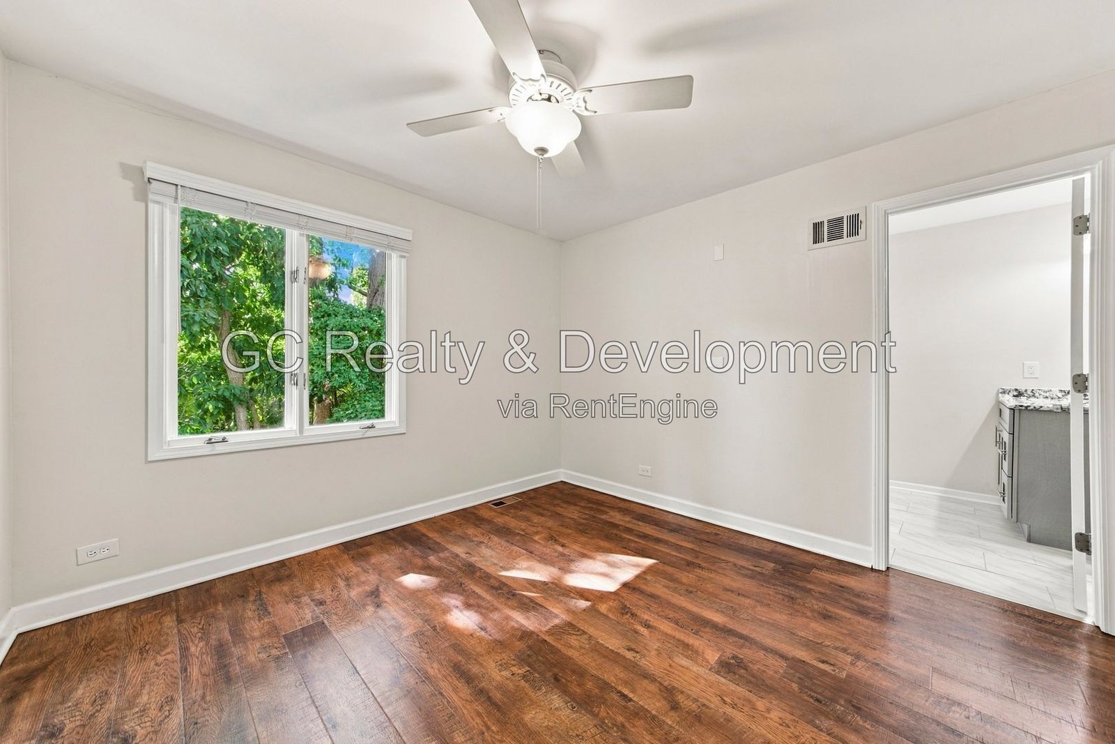 *** 10/15 MOVE-IN SPECIAL: Â½ OFF 2ND MONTHâ€™S RENT / UPDATED 4BR / FINISHED BASEMENT / LARGE YARD / 2-CAR GARAGE *** property image