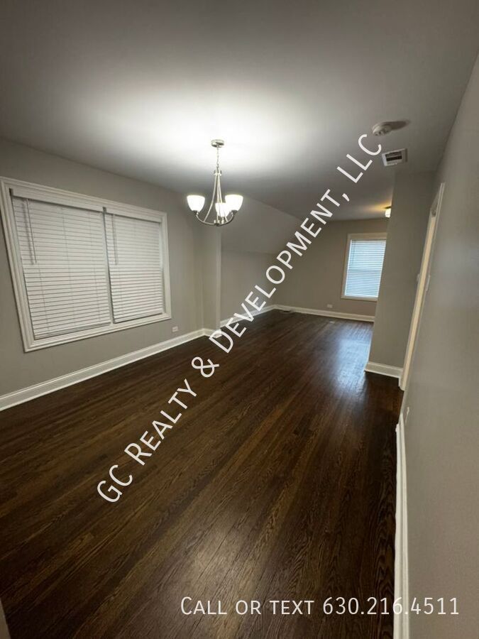 *** 1/2 MO RENT FREE / W&D IN UNIT / GARAGE PARKING / PET FRIENDLY / RESTAURANTS NEARBY / FENCED YARD *** property image