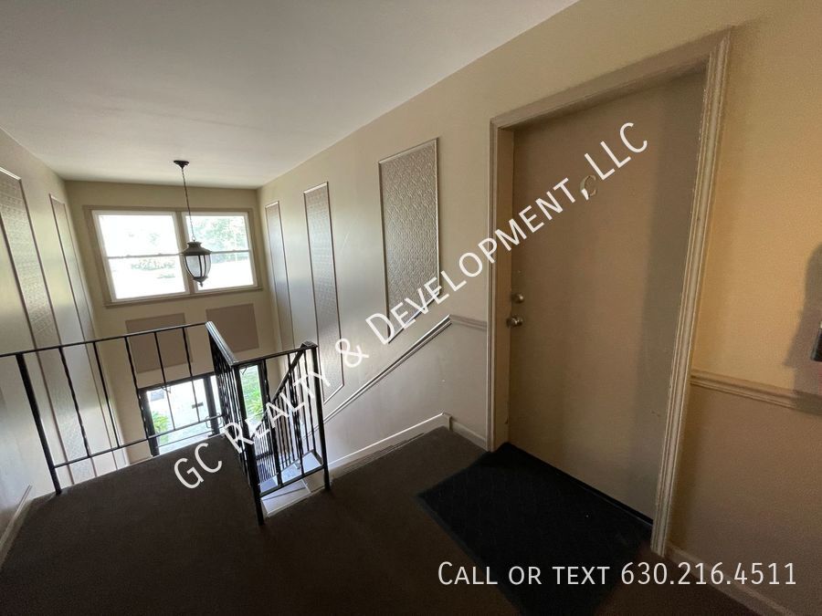 *** DECEMBER RENT FREE / HEAT INCLUDED / 2 BDRMS / W&D IN BUILDING / PETS ALLOWED / LOTS OF CLOSET SPACE*** property image