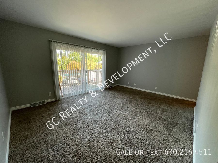 *** DECEMBER RENT FREE / HEAT INCLUDED / 2 BDRMS / W&D IN BUILDING / PETS ALLOWED / LOTS OF CLOSET SPACE*** property image