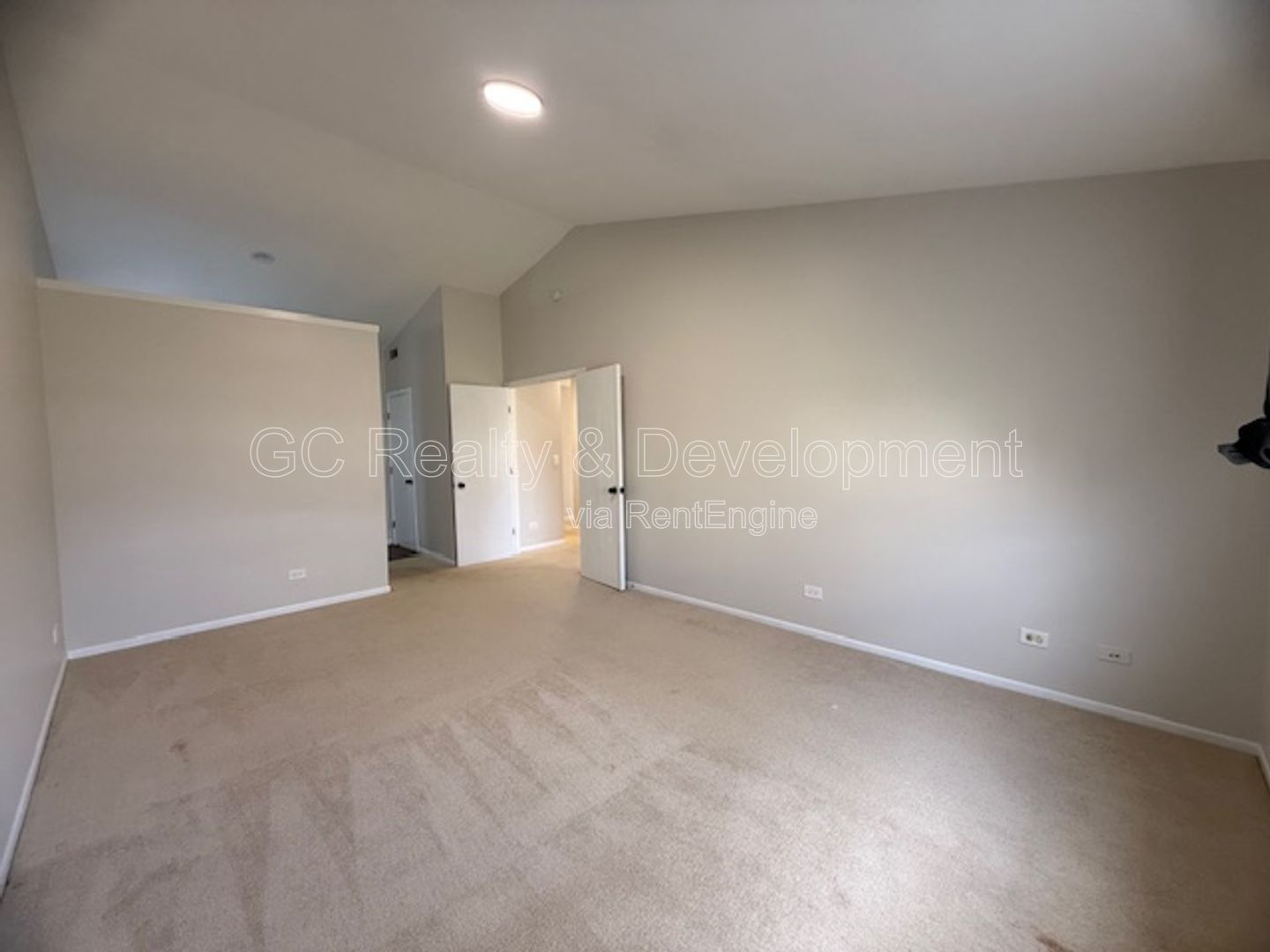 *** PRIME LOCATION / RECENTLY UPDATED / 2 BDRM - 2 BTH / PRIVATE BALCONY / ATTACHED GARAGE *** property image